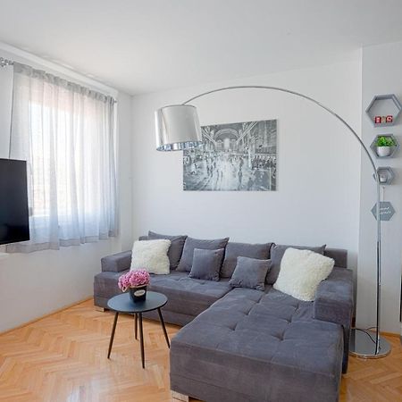 Apartman Luana สปลิท ภายนอก รูปภาพ