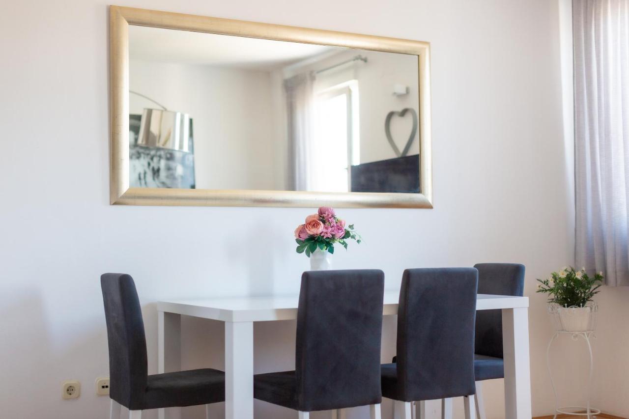 Apartman Luana สปลิท ภายนอก รูปภาพ